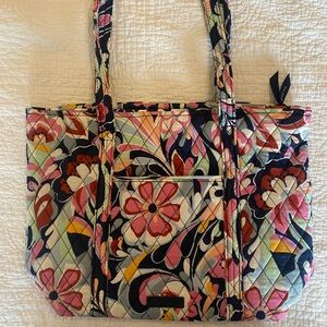 Vera Bradley, Like New!